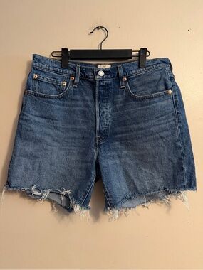501 Women's High-Rise Raw Hem Denim Shorts - Blue